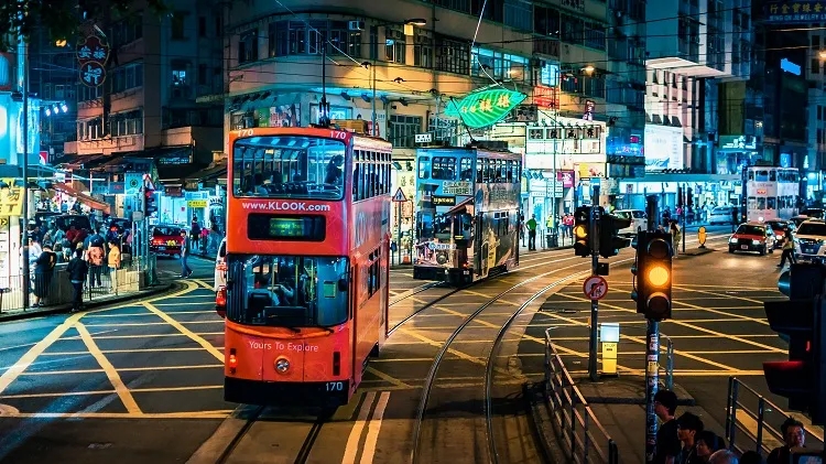 2021年为什么更多人选择移居香港？